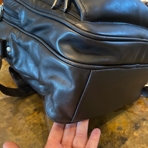 Leather Commuter Bag - Picture 8 of 13